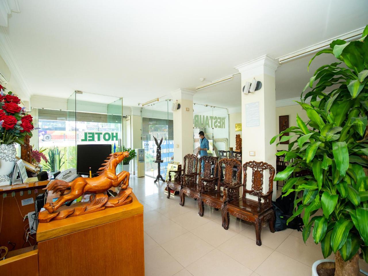 Ho Sen Xanh Hotel Ханой Экстерьер фото